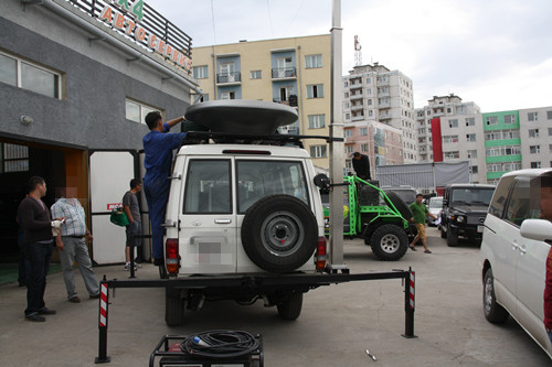 Antennenmast im Fahrzeug montiert Regierung der Mongolei